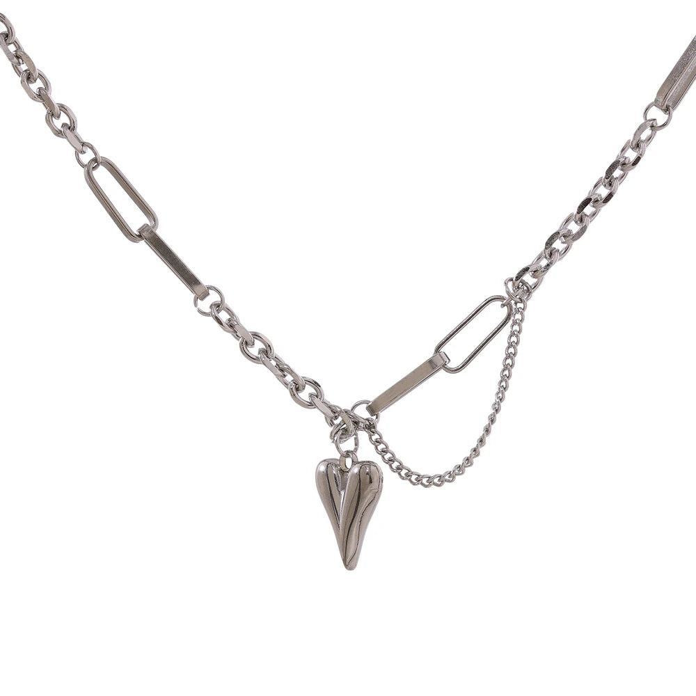 Silver Romantic_Heart_Necklace