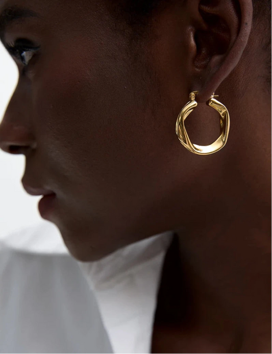 Vellara Hoop Earrings Yhpup