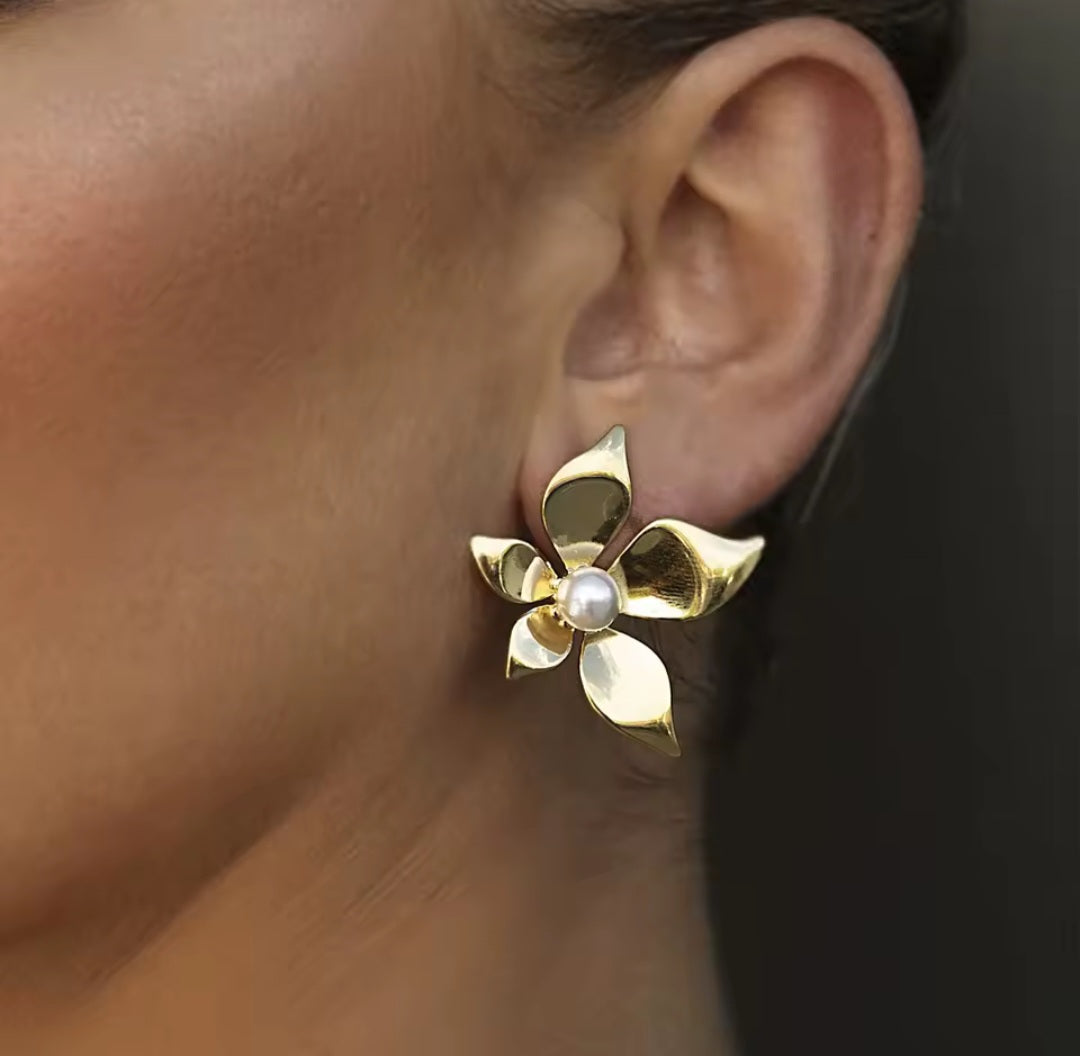 Vintage Flower Pearl Earrings ARDEINAL