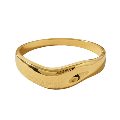 Chunky Gold Wave Bangle ARDEINAL