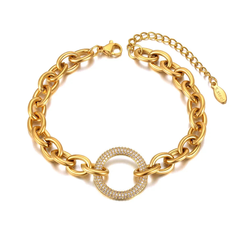 fashion jewelry gold chain bracelet with a decorative ring 
