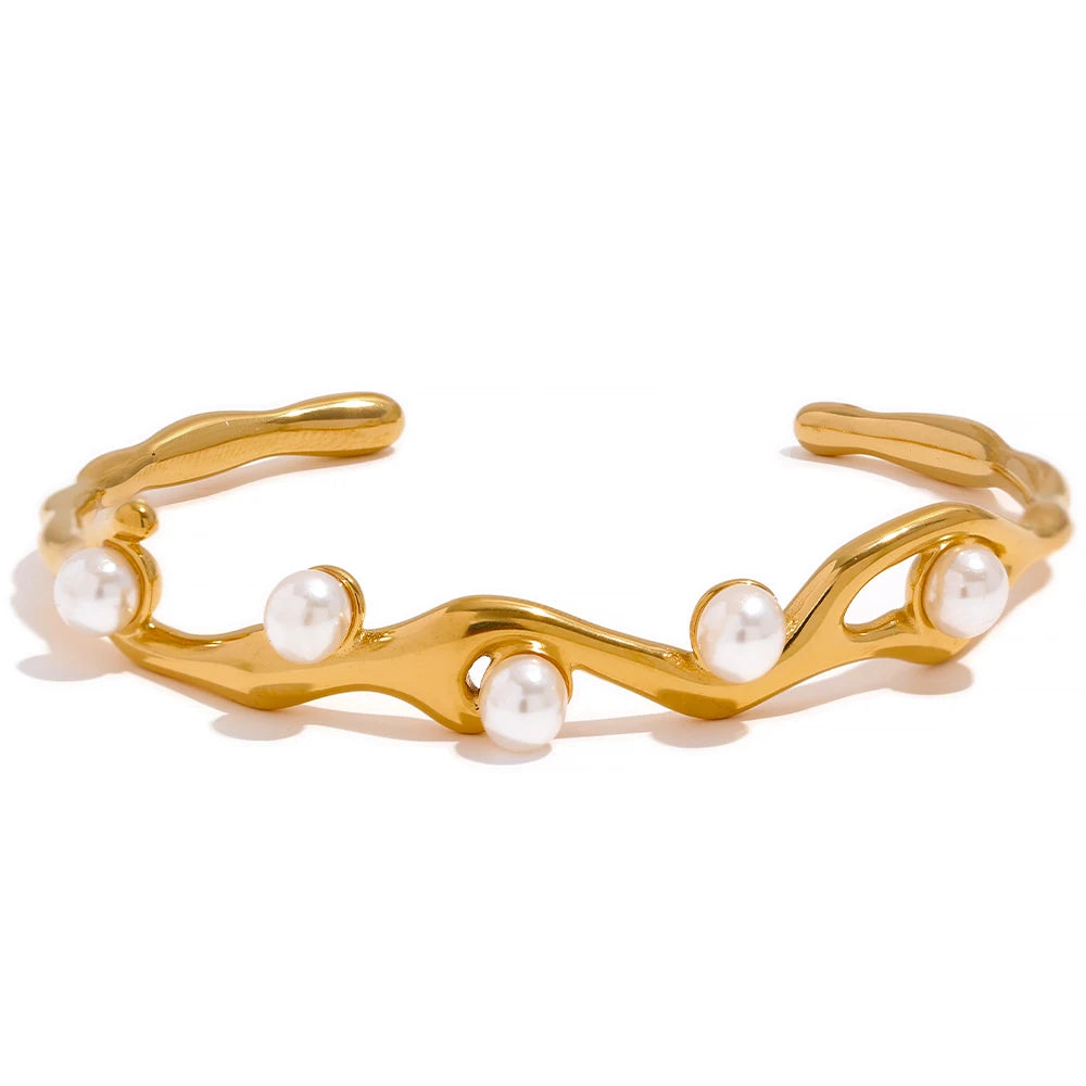 Gold Pearl Bracelet 