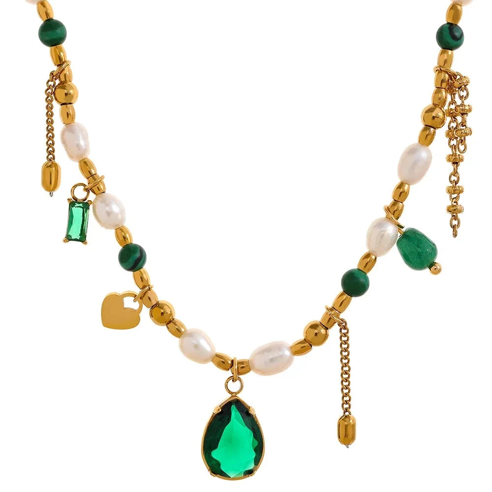 Green Vintage Fashion Necklace