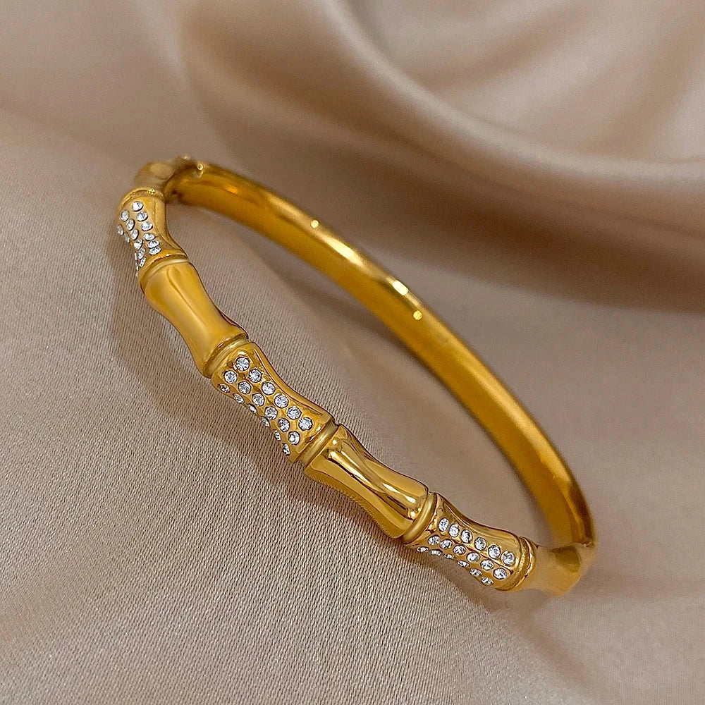 18K PVD Gold fashion bracelet with cubic zirconias accents 
