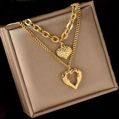 Playful Double Heart Necklace DIEYURO