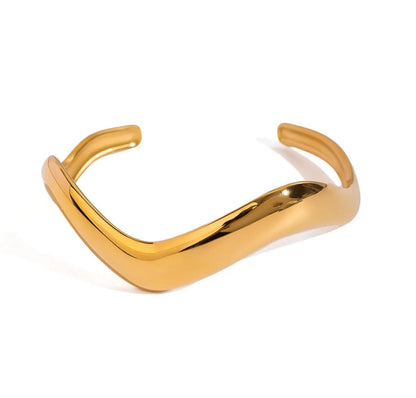 18K PVD Gold bracelet on a white background