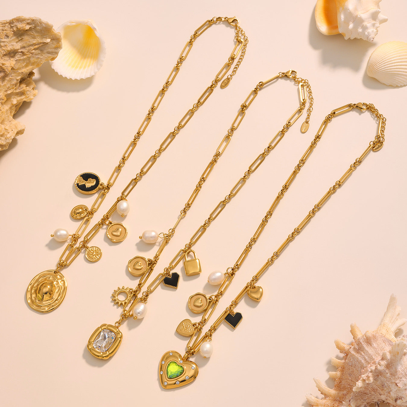 Zarahia Charm Necklace Marka