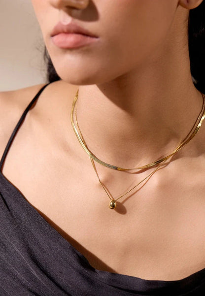 Golden Aura Necklace Yhpup