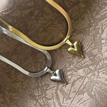 Annalise Heart Necklace NoEnName_Null