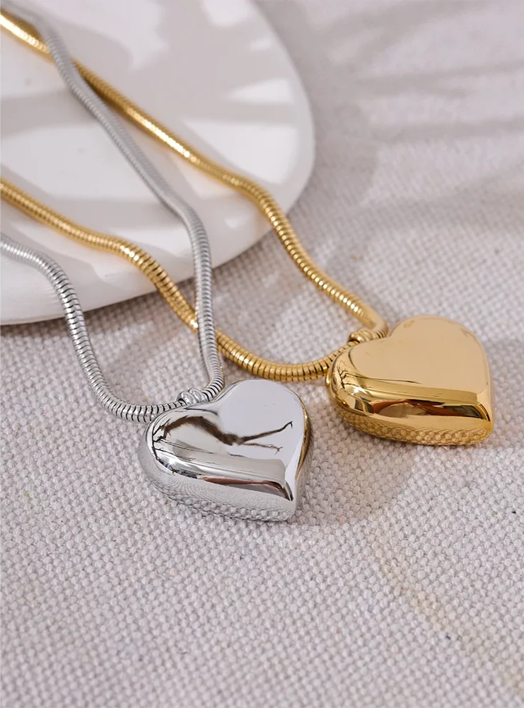 Nya Heart Necklace Pendant Yhpup