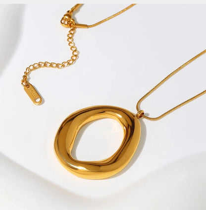 Ariana Pendant Necklace Wild & Free