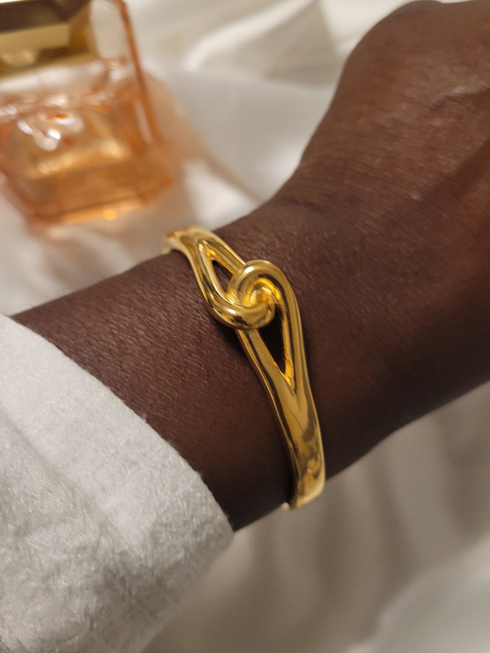 Knotted Bangle Greatera